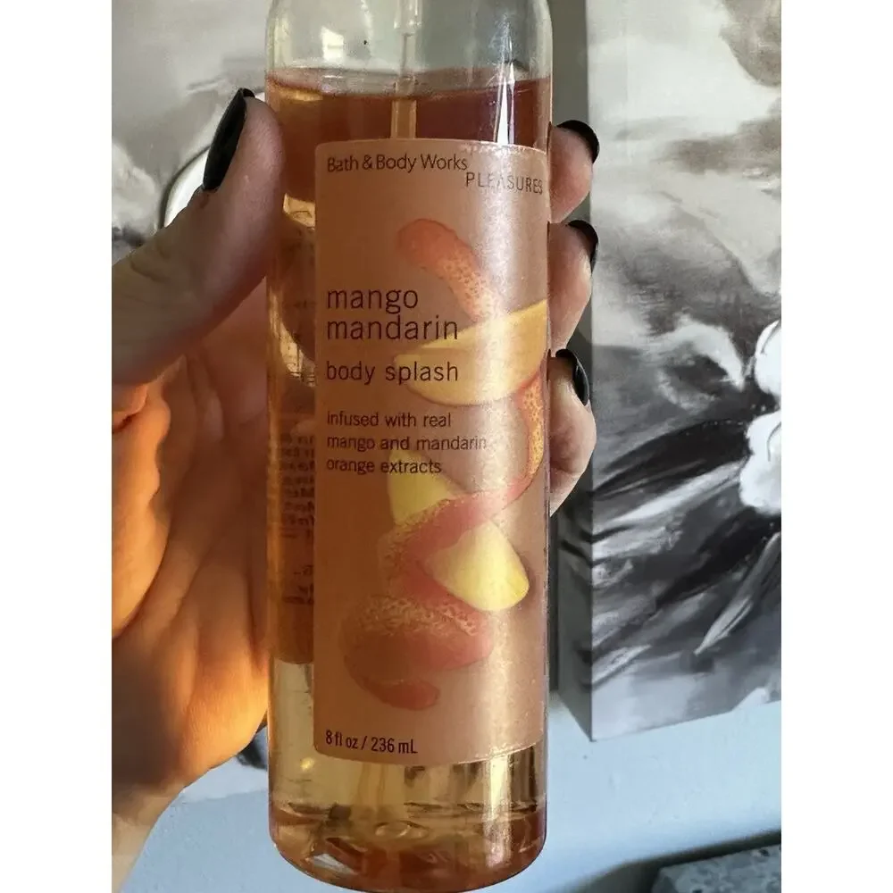 Bath & Body Works Pleasures Mango Mandarin Full Size Collectible 8oz Spray